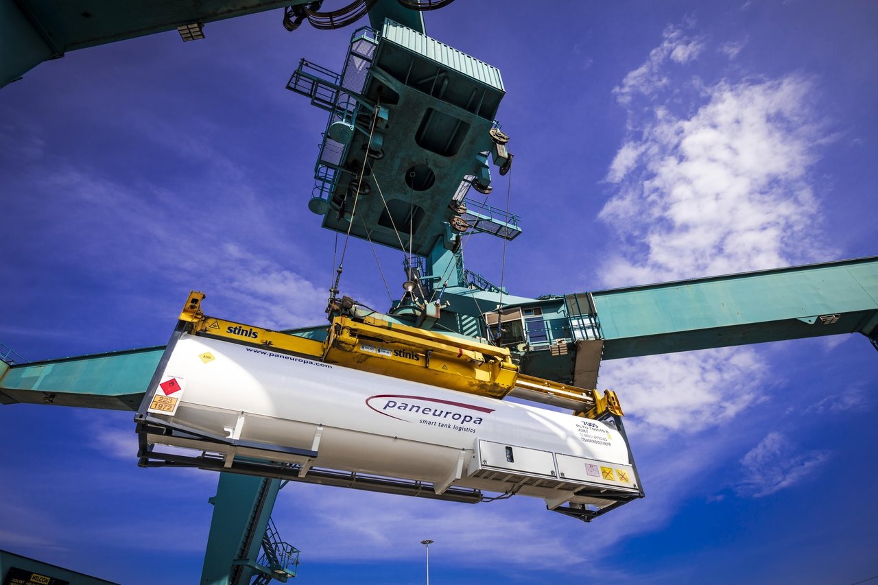 LNG Supplier Image 1