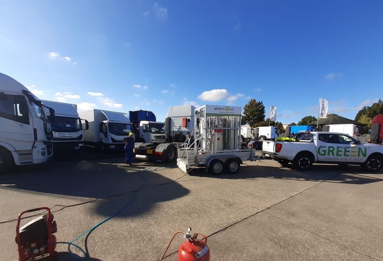 Microfueling service LNG Image 1