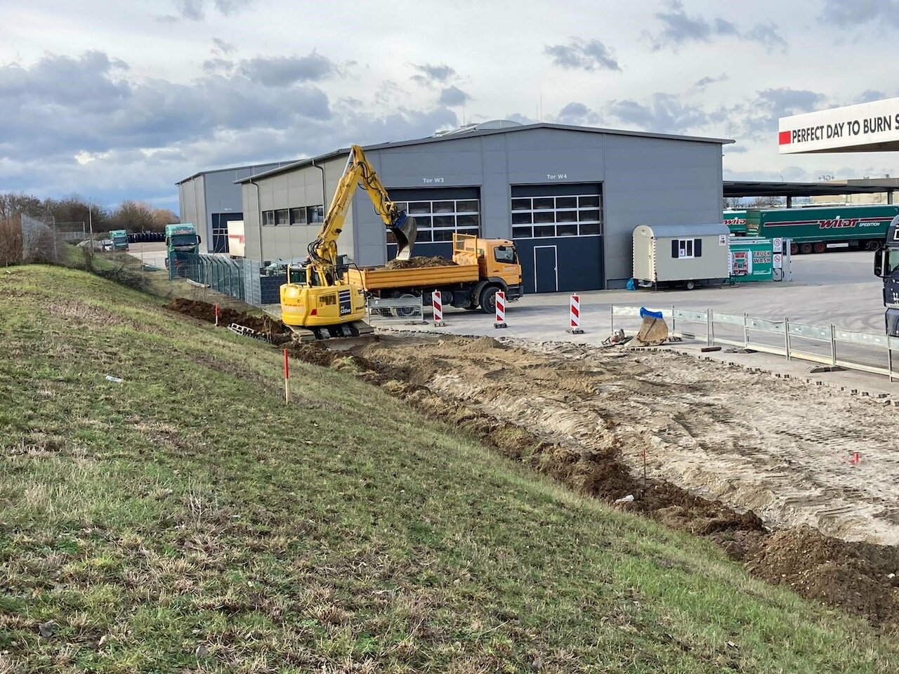 LNG filling station