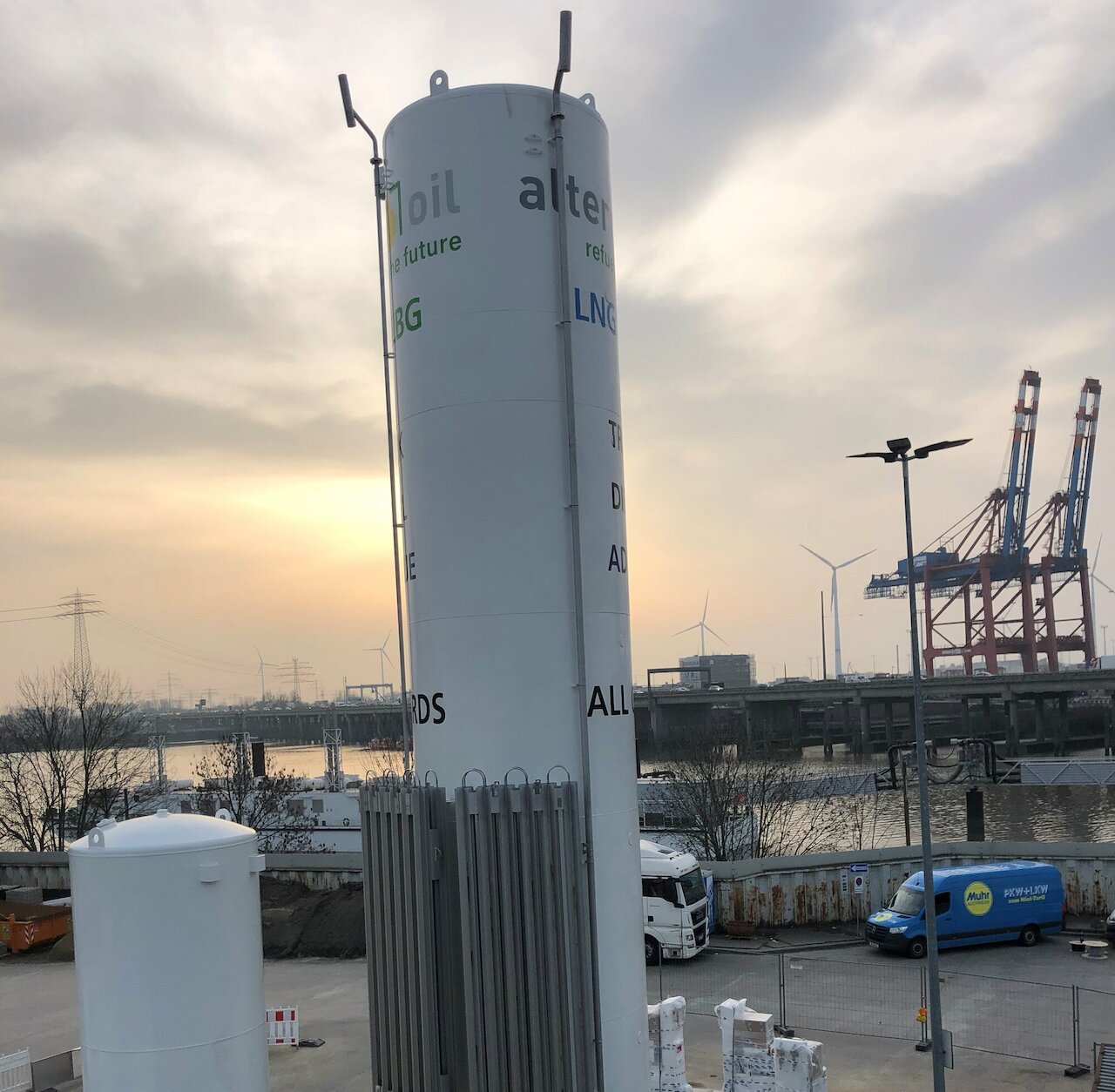 REEFUEL Bio-LNG Tankstelle in Hamburg eröffnet