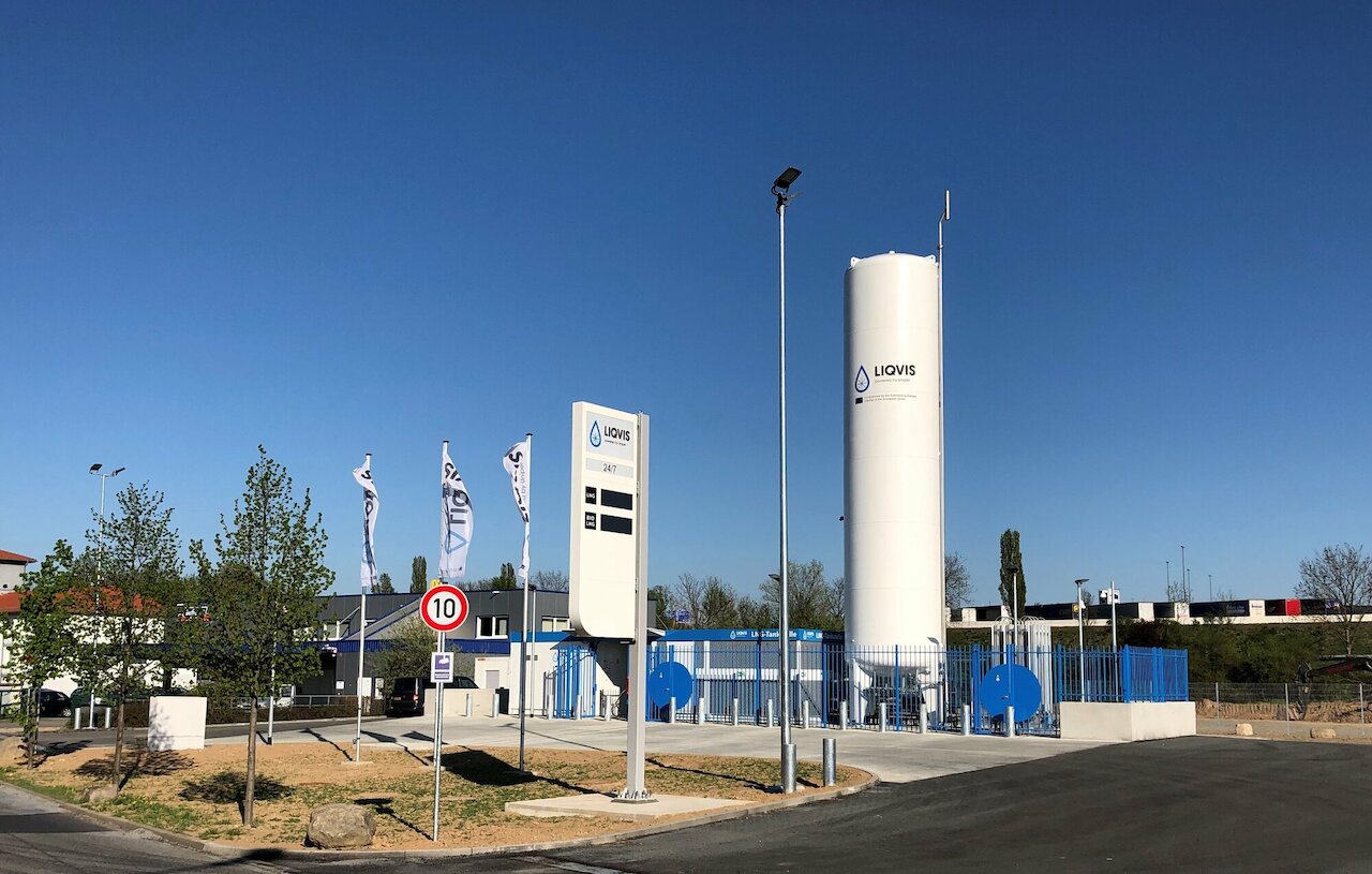 Bargeldloses Bezahlen für Alternoil-Kunden an LIQVIS LNG-Tankstellen Image 1