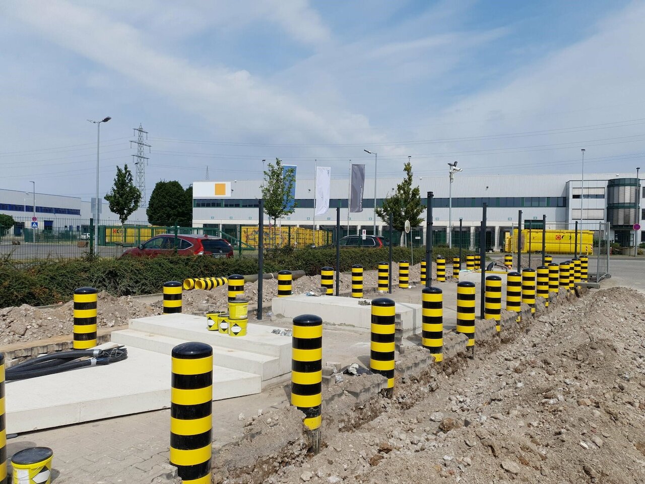 Stazione di rifornimento (Bio)-LNG Colonia Image 1