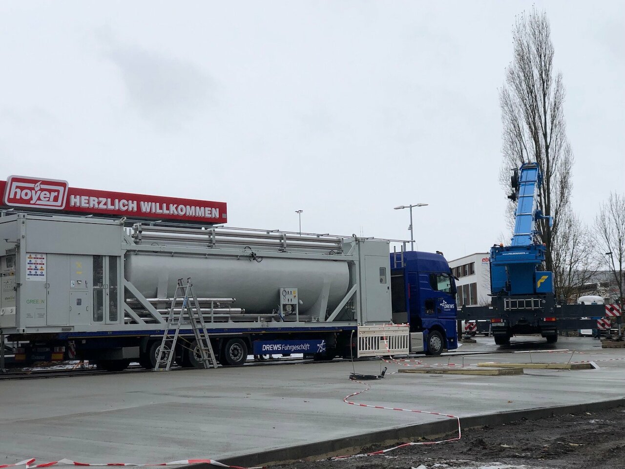 Stazione di rifornimento REEFUEL Bio-LNG a Kesselsdorf vicino a Dresda Image 2