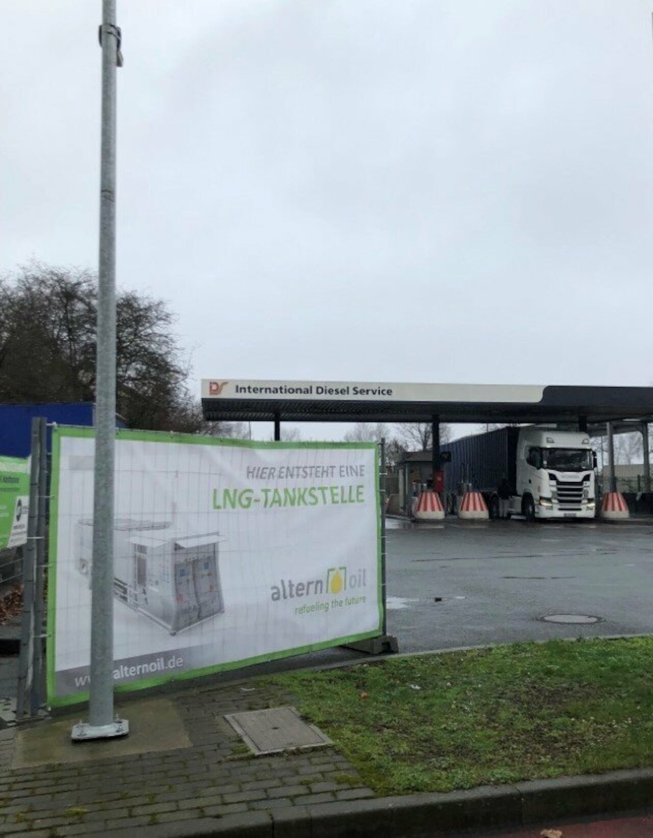 REEFUEL LNG filling station Duisburg
