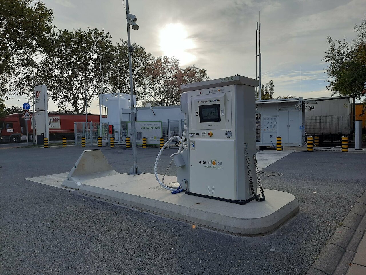 Stazione di rifornimento GNL REEFUEL Duisburg